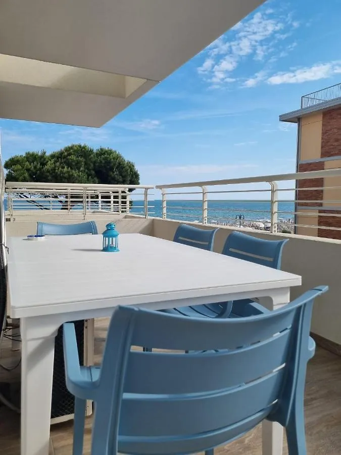 Sea View Apartment With Swimming Pool Lido di Jesolo 0*,  Italy