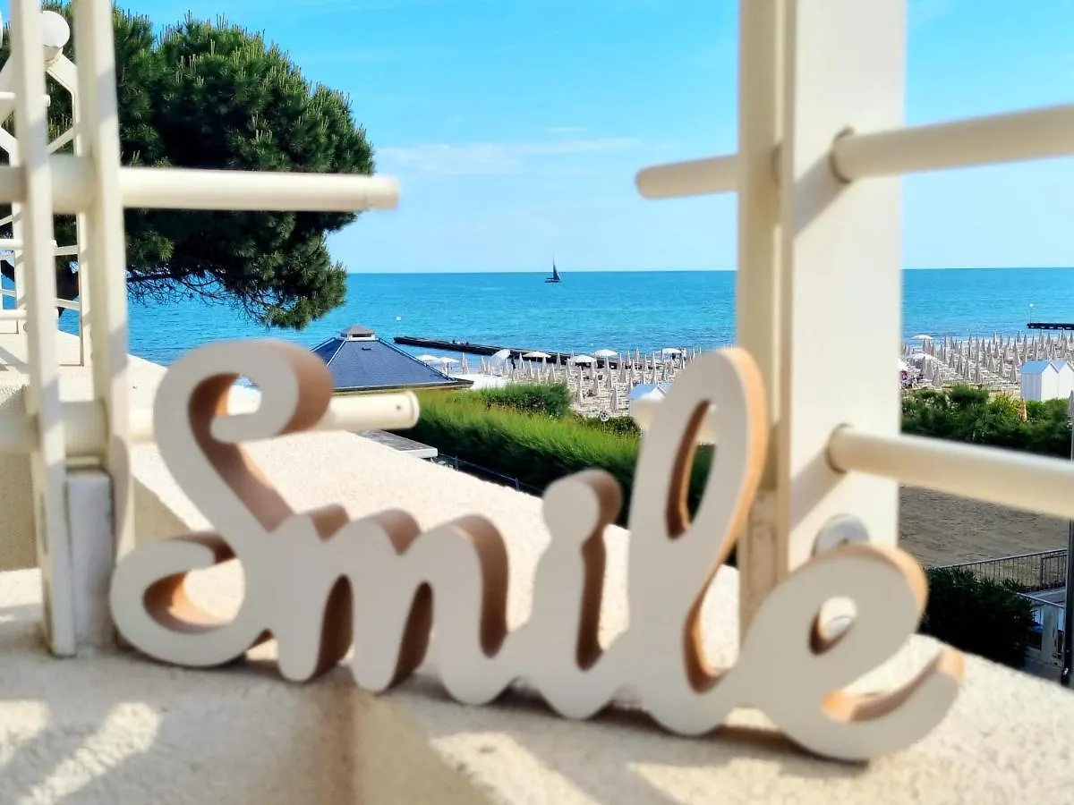 לידו די ג'סולו Sea View Apartment With Swimming Pool