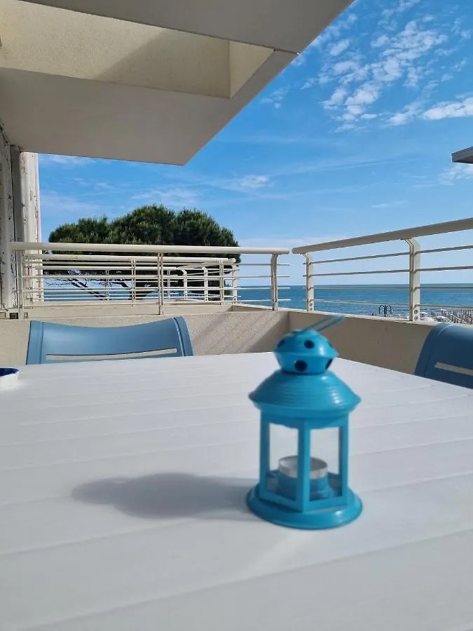 לידו די ג'סולו Sea View Apartment With Swimming Pool