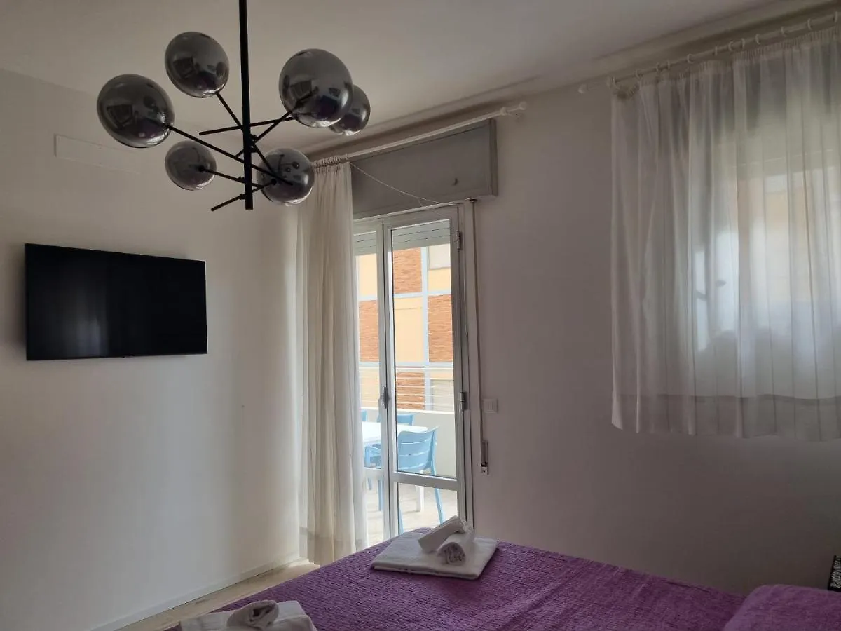 לידו די ג'סולו Sea View Apartment With Swimming Pool