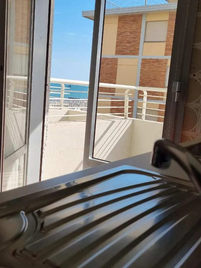 לידו די ג'סולו Sea View Apartment With Swimming Pool