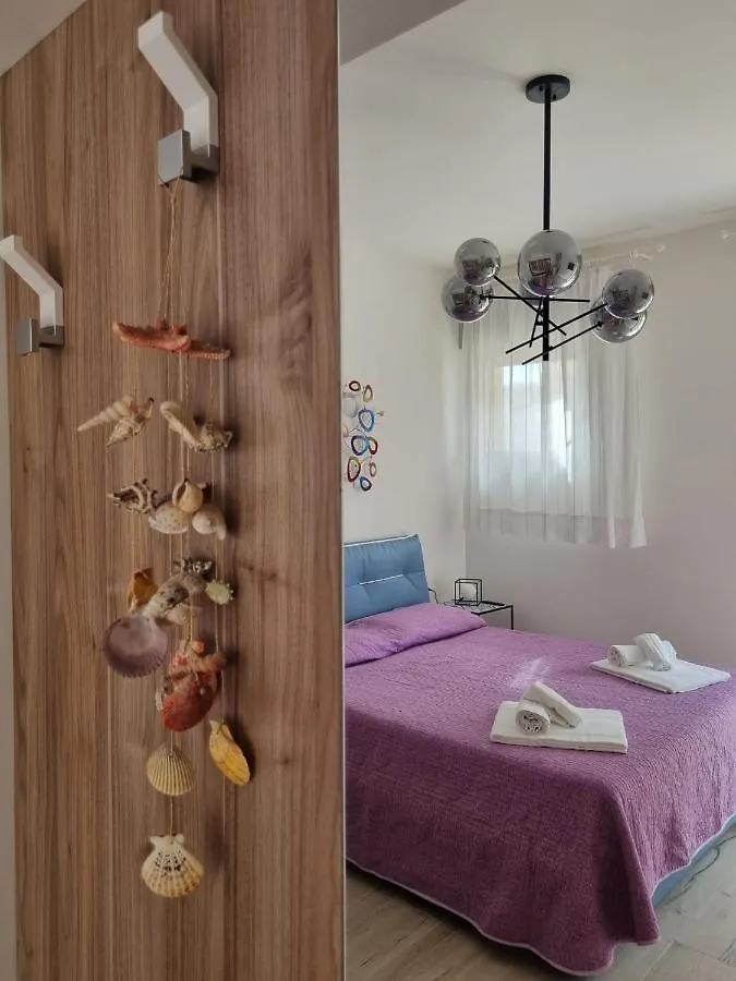 לידו די ג'סולו Sea View Apartment With Swimming Pool