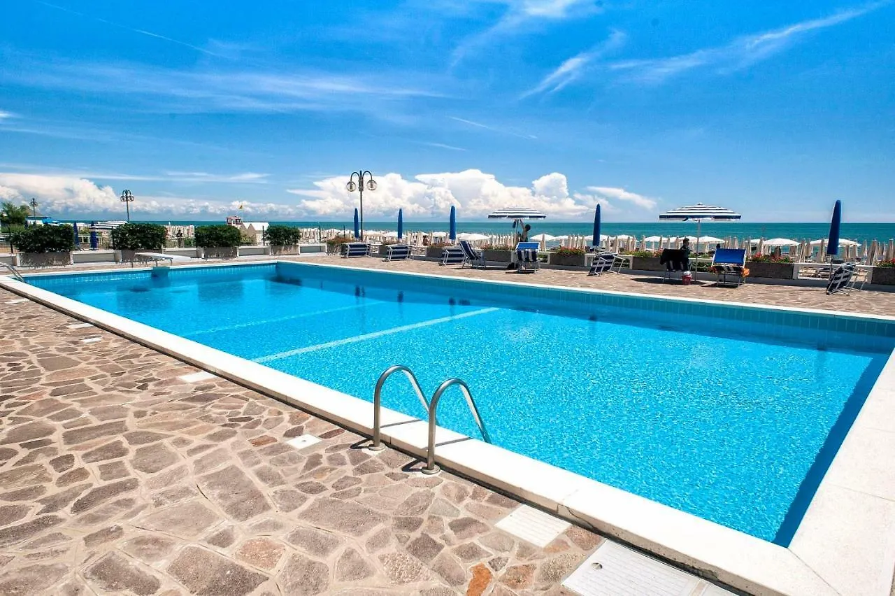 לידו די ג'סולו Sea View Apartment With Swimming Pool איטליה