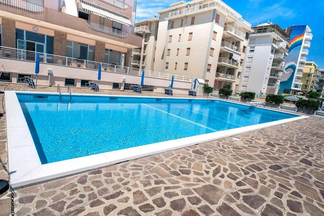 לידו די ג'סולו Sea View Apartment With Swimming Pool  לידו די ג'סולו