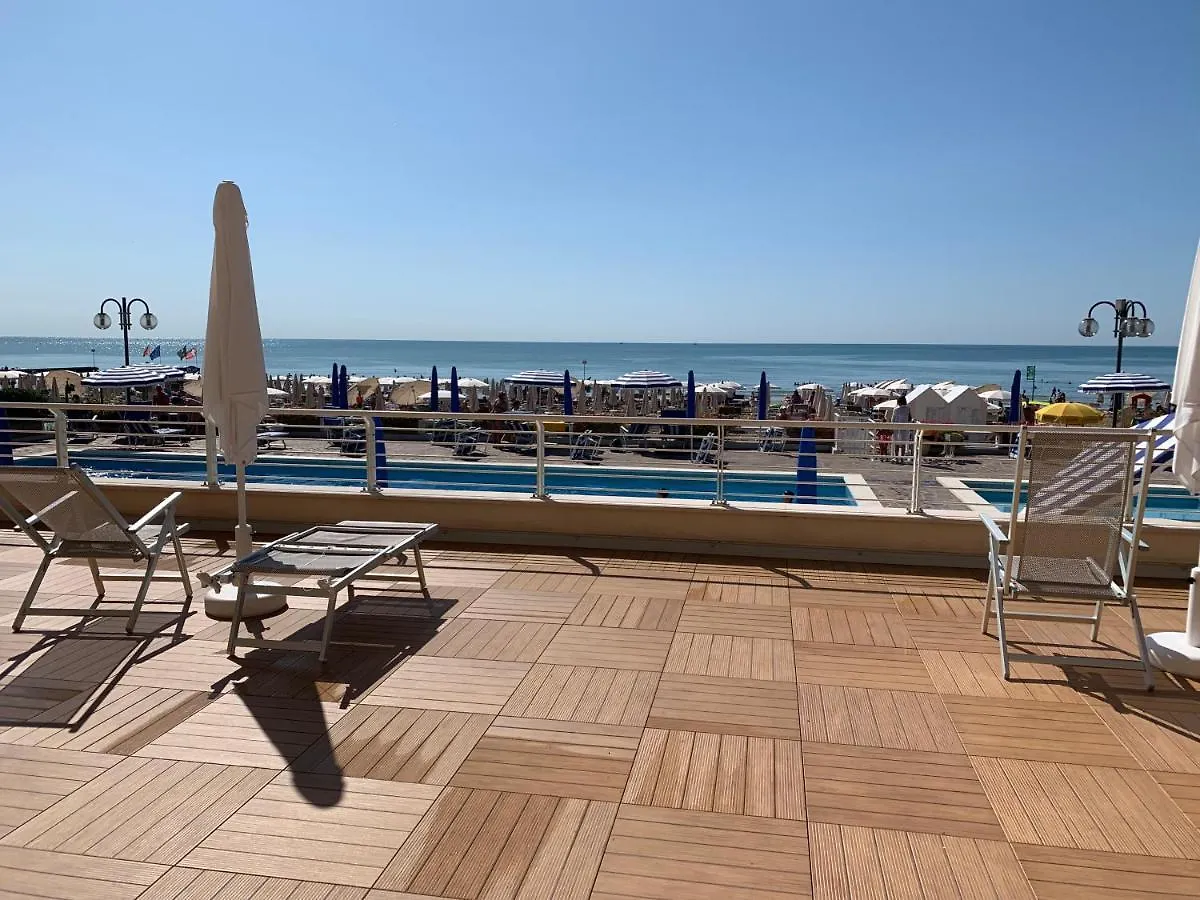 לידו די ג'סולו Sea View Apartment With Swimming Pool איטליה